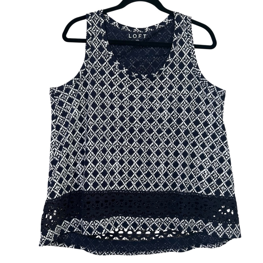 Ann Taylor Loft Navy Blue & White Sleeveless Top with Embroidered Accent Sz. LP